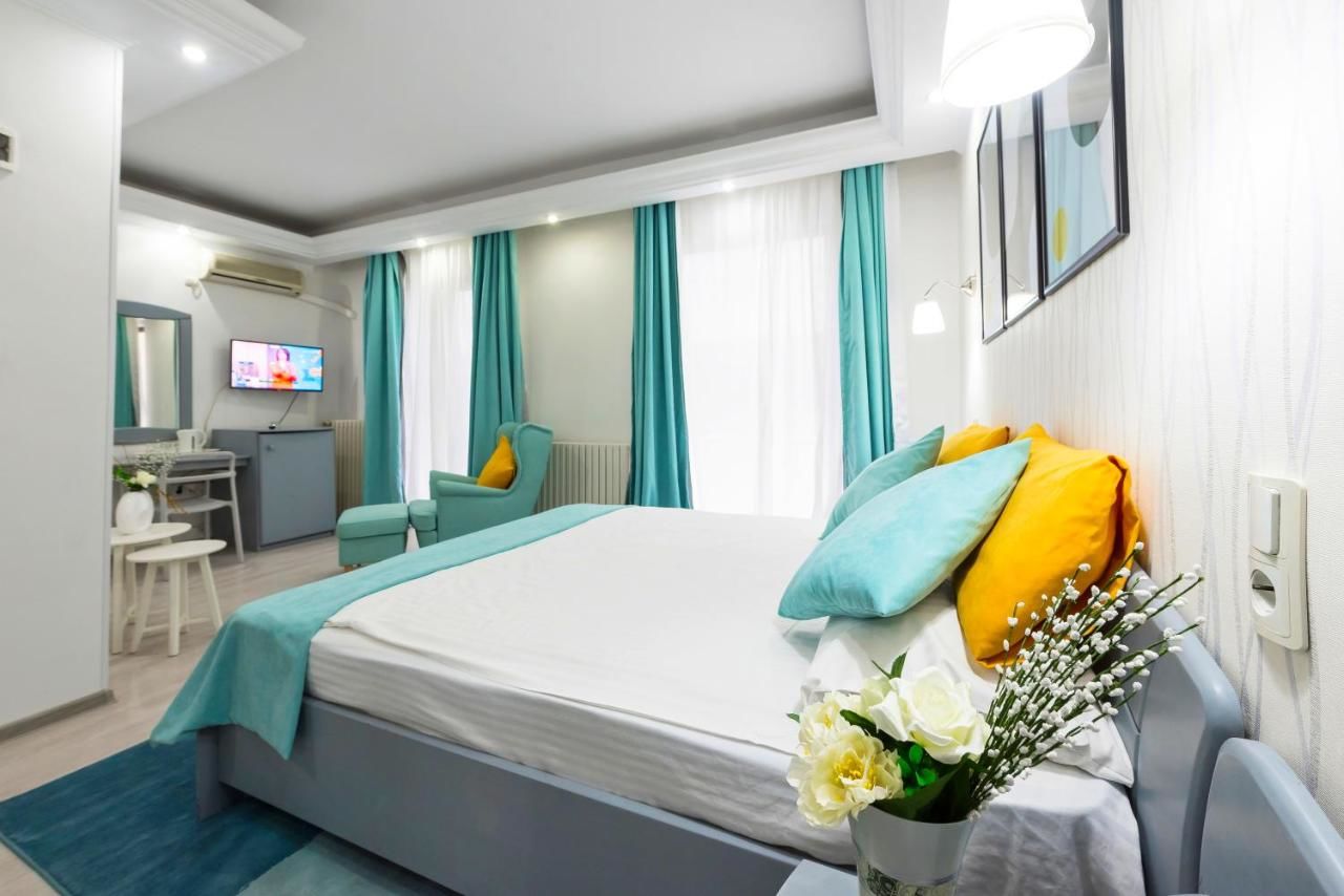 Отель Relax Comfort Suites Hotel Бухарест-16