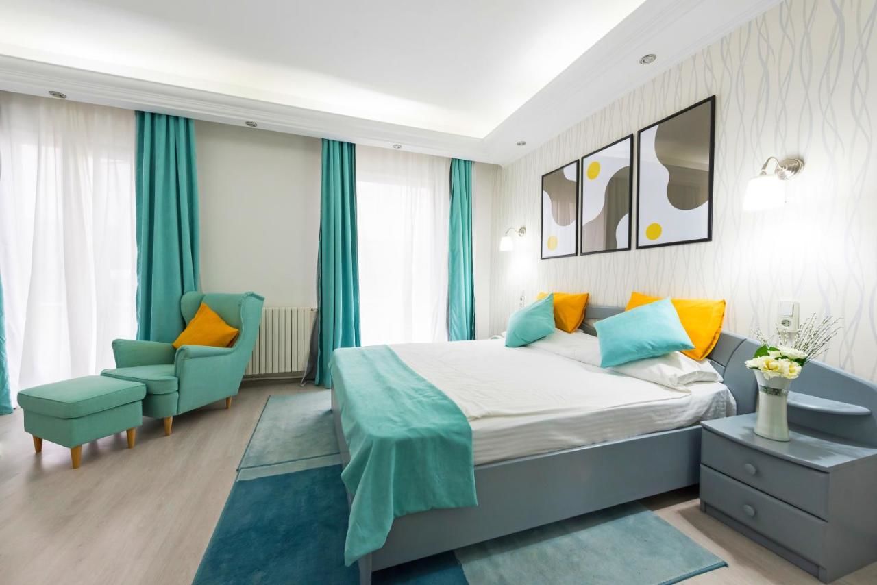 Отель Relax Comfort Suites Hotel Бухарест-17