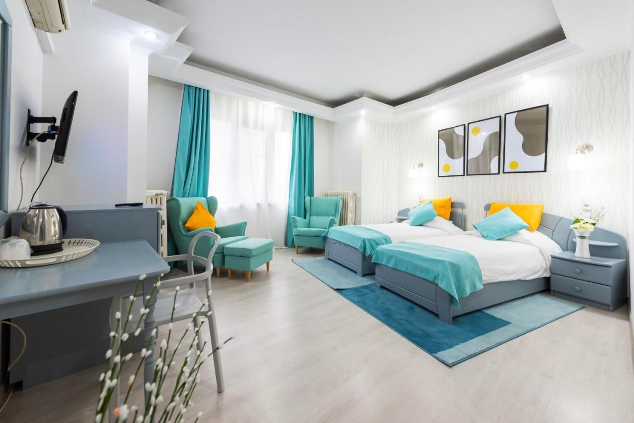 Отель Relax Comfort Suites Hotel Бухарест-30
