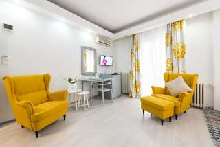 Отель Relax Comfort Suites Hotel Бухарест Улучшенный двухместный номер с 1 кроватью-7