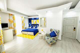 Отель Relax Comfort Suites Hotel Бухарест Улучшенный двухместный номер с 1 кроватью-13